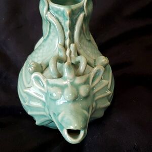 Celadon Korean pottery